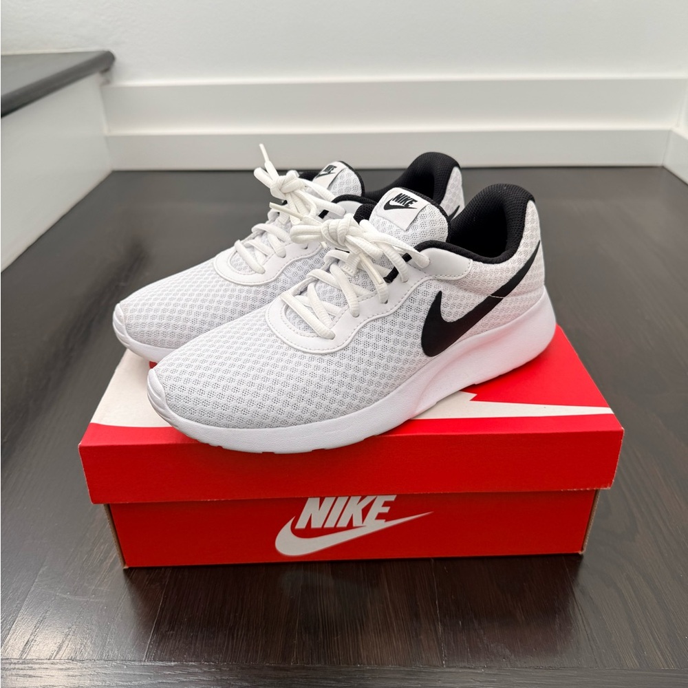 Nike Tanjun White Mesh Sneakers with Black Swoosh